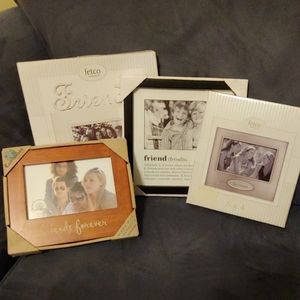 Bundled 4 Friends frames